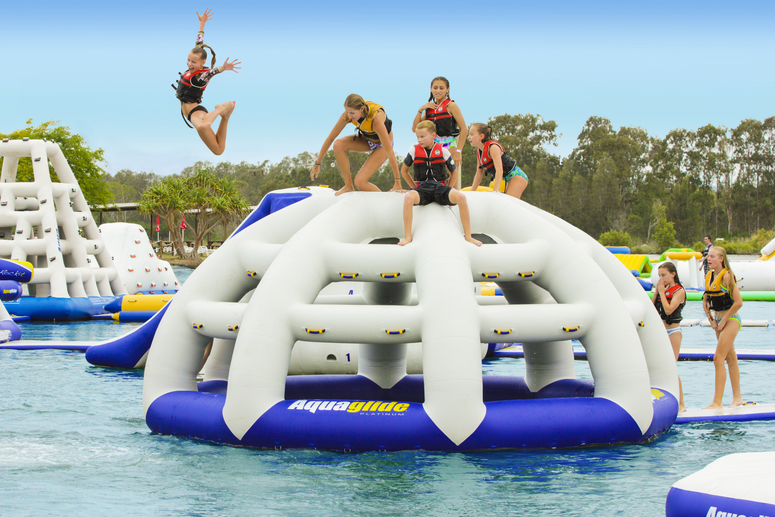 Aquaglide Thunderdome - Image 2